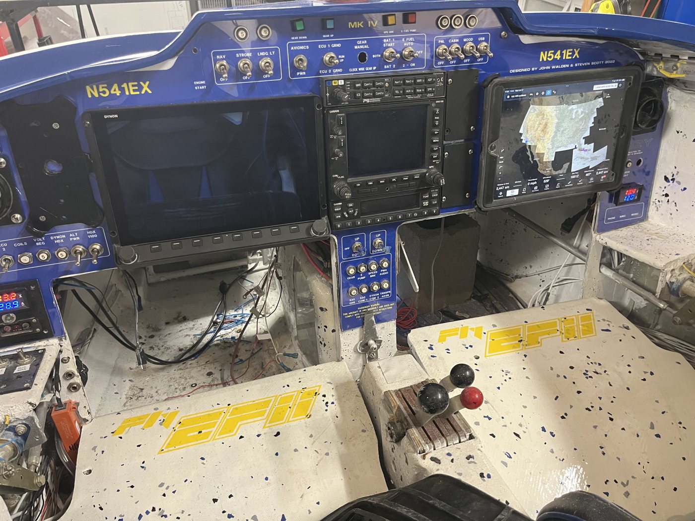N541EX panel