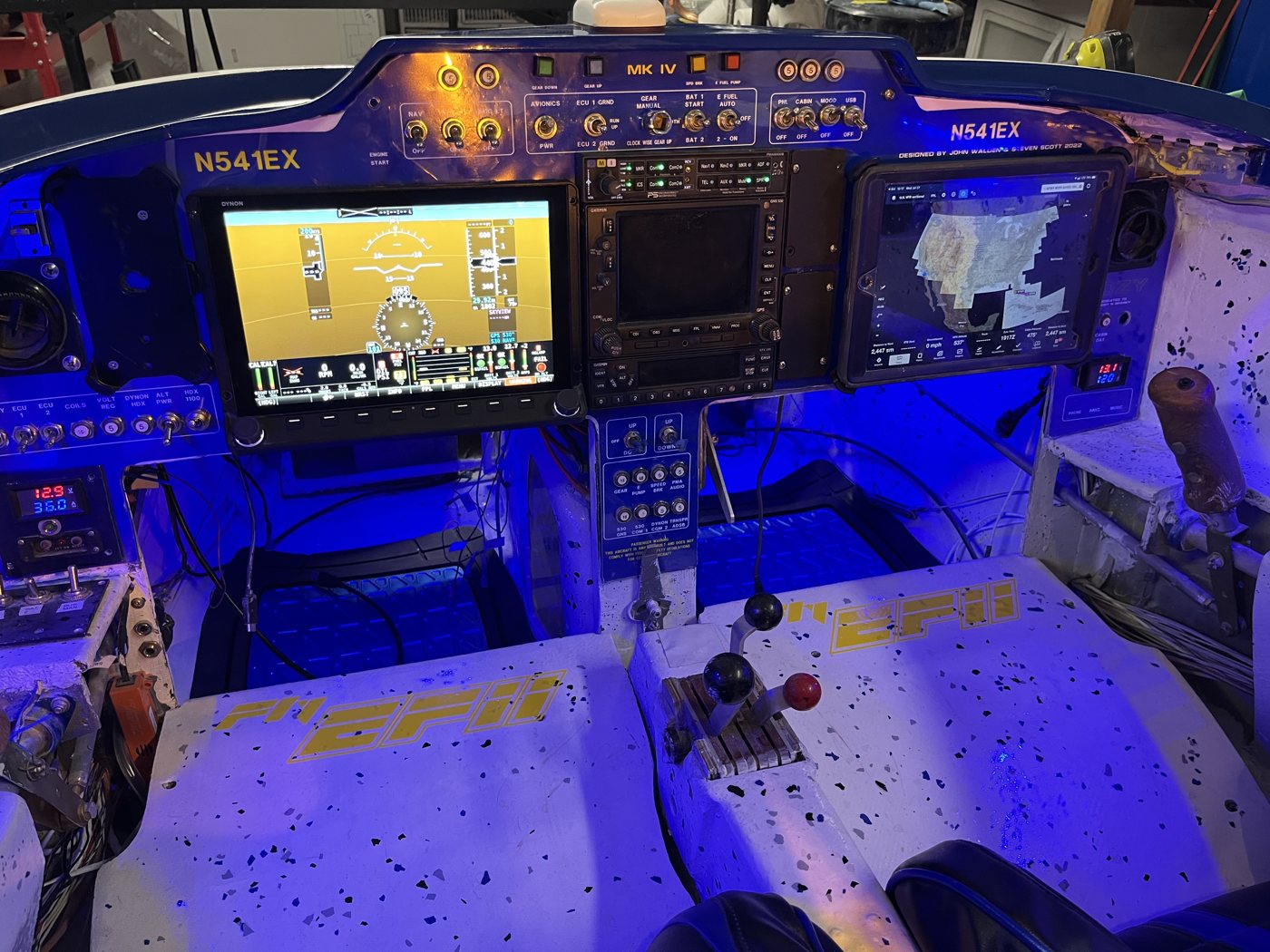 N541EX panel lit at night